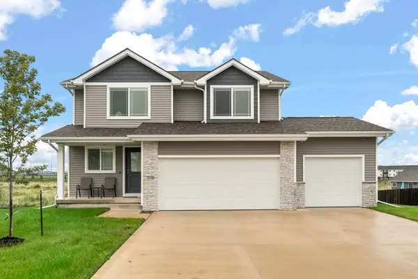335 NW Horan Court, Waukee, IA 50263