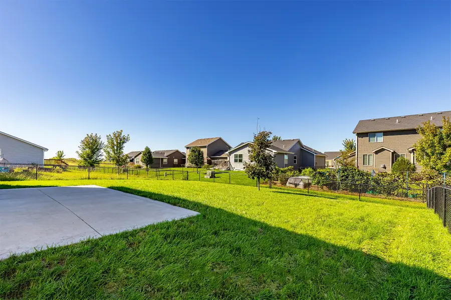 818 NE Meadow Landing Drive, Ankeny, IA 50021 - #2