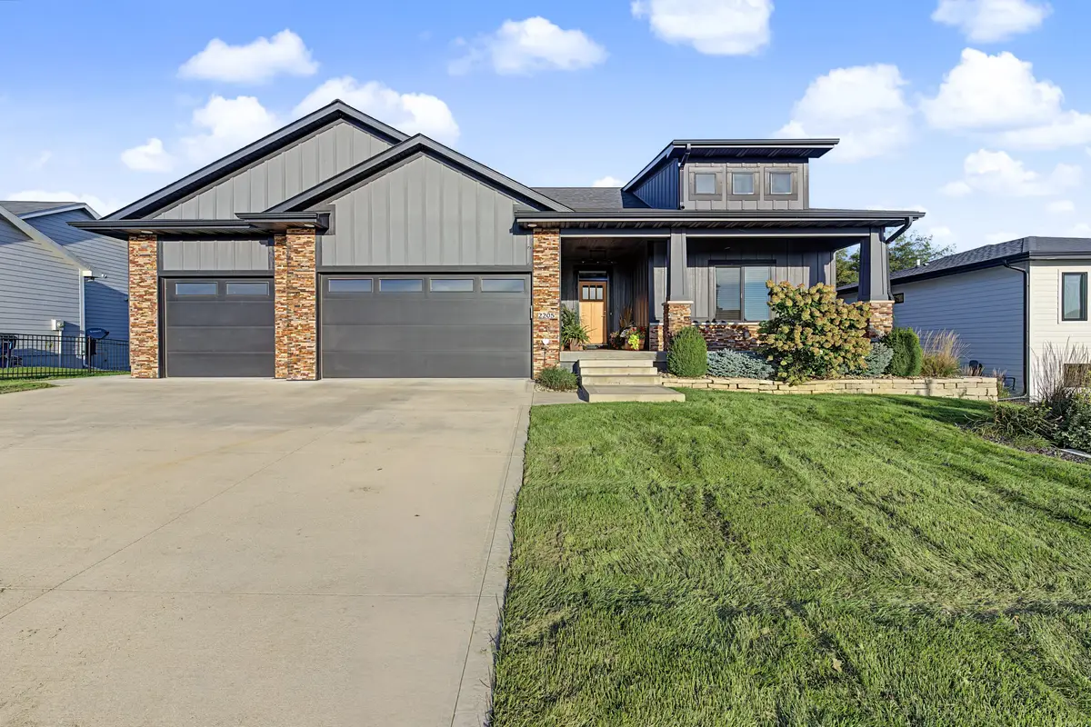 2205 NE Heritage Drive, Grimes, IA 50111 - #1