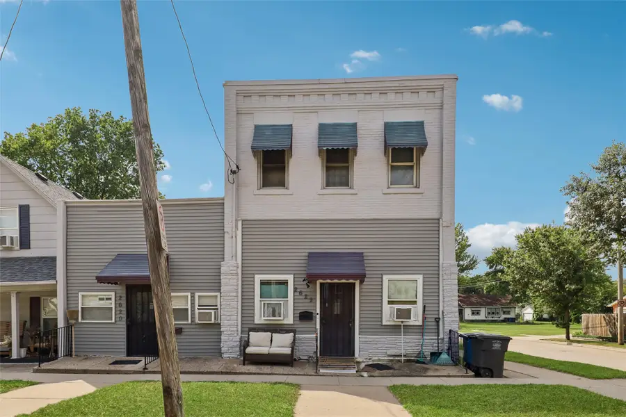 2618 E 9th Street, Des Moines, IA 50316 - #2