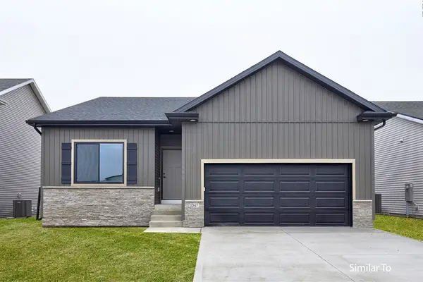 1203 NW Petersen Drive, Waukee, IA 50263