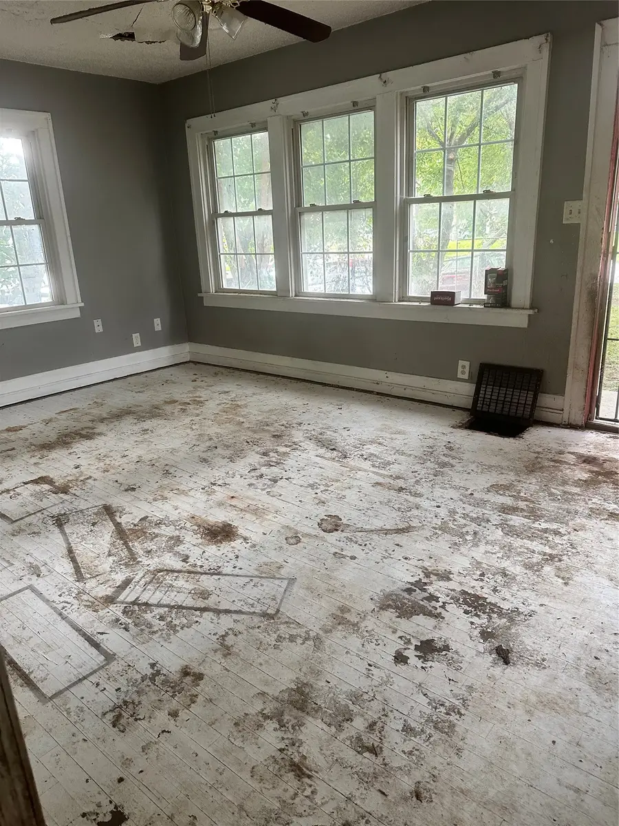 1644 E Grand Avenue, Des Moines, IA 50316 - #2