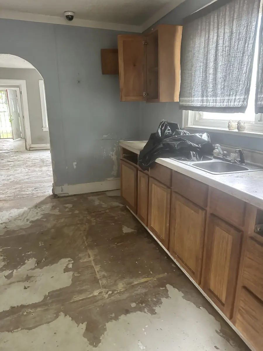 1644 E Grand Avenue, Des Moines, IA 50316 - #3