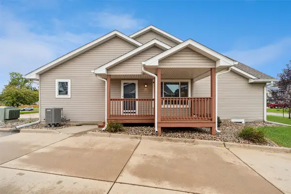 109 SW Hickory Glen, Grimes, IA 50111