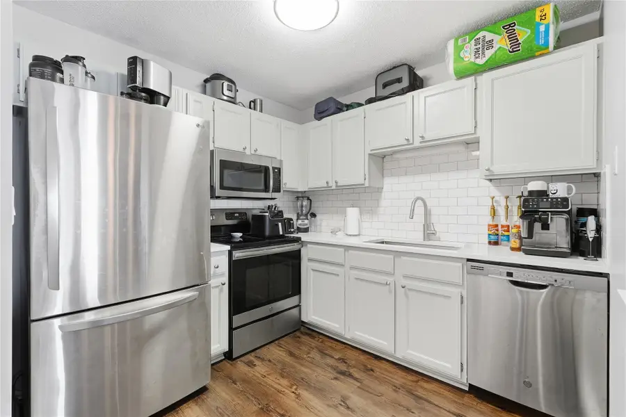 300 Walnut Street #1306, Des Moines, IA 50309 - #3