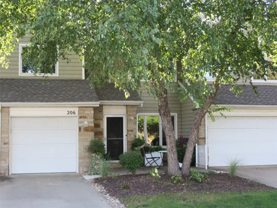 811 Burr Oaks Drive #206, West Des Moines, IA 50266 - #2
