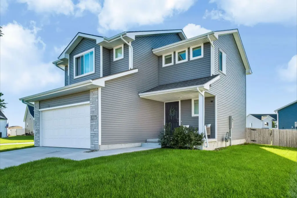 1117 Fifield Road, Pella, IA 50219 - #1