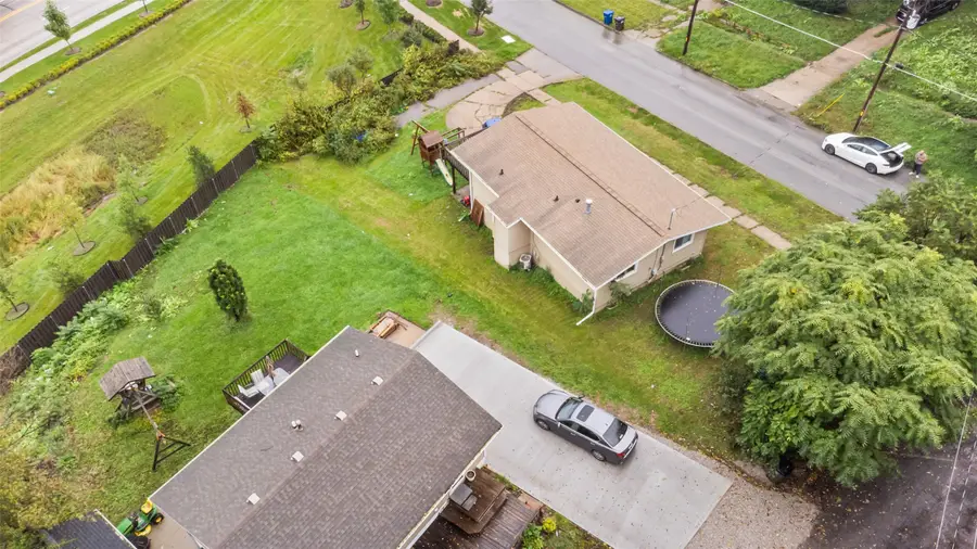 2 E Hillside Avenue, Des Moines, IA 50315 - #2