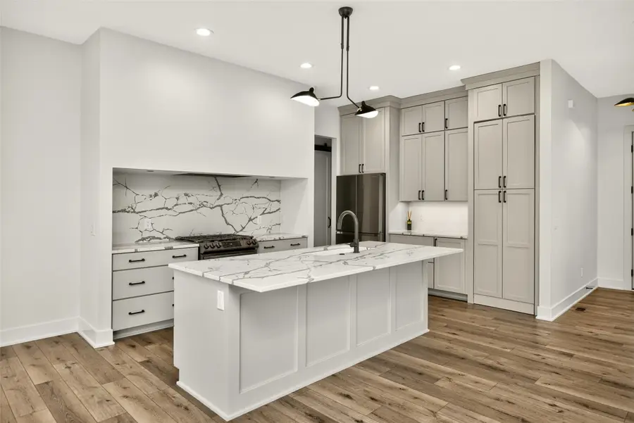 3905 SW 58th Street, Des Moines, IA 50321 - #3