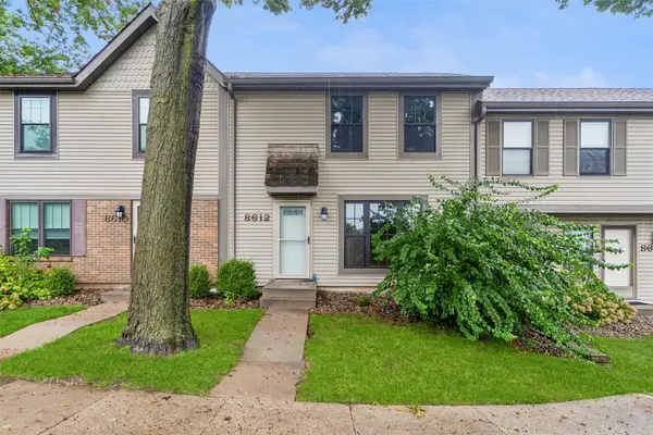 8612 Alpine Drive #E, Urbandale, IA 50322