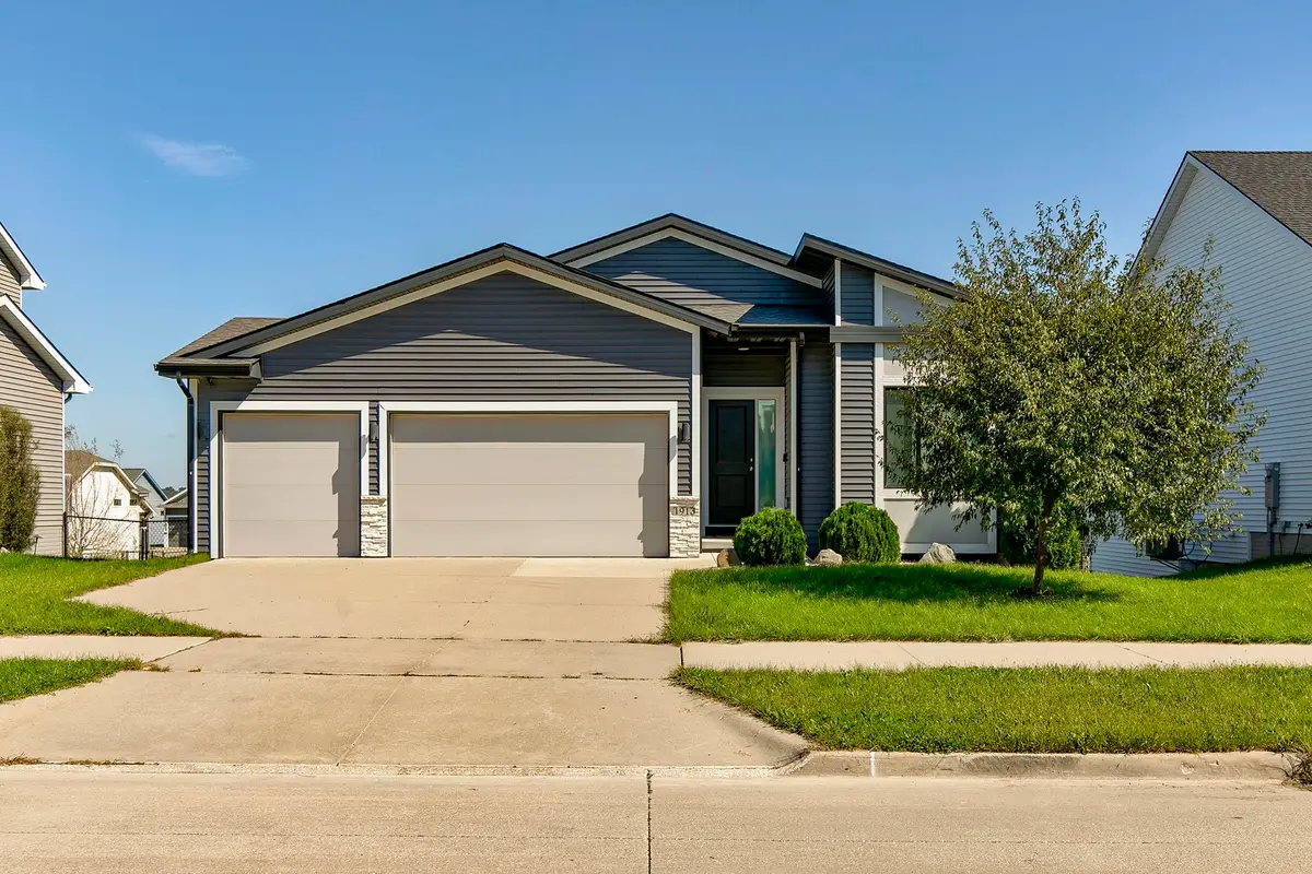 1913 Southbridge Drive, Adel, IA 50003 - #1