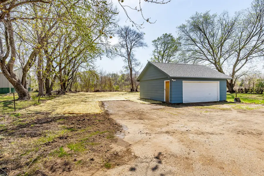 5210 NW 62nd Avenue, Johnston, IA 50131 - #3