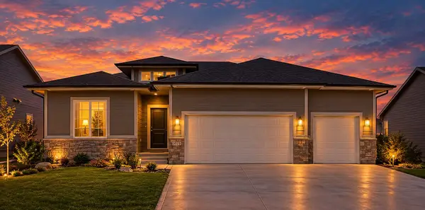 8916 Beery Place, Johnston, IA 50131