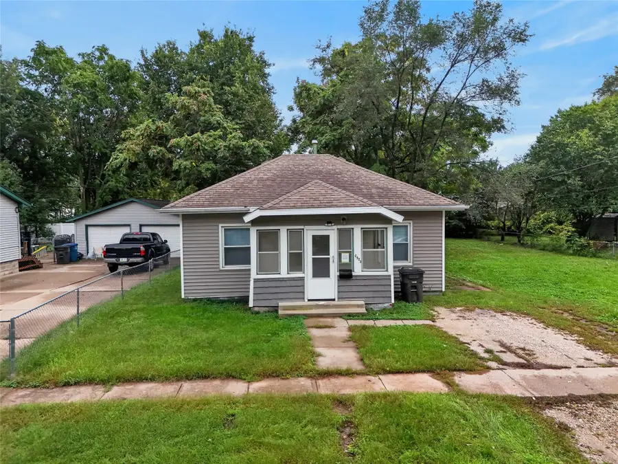 2523 Lyon Street, Des Moines, IA 50317 - #2