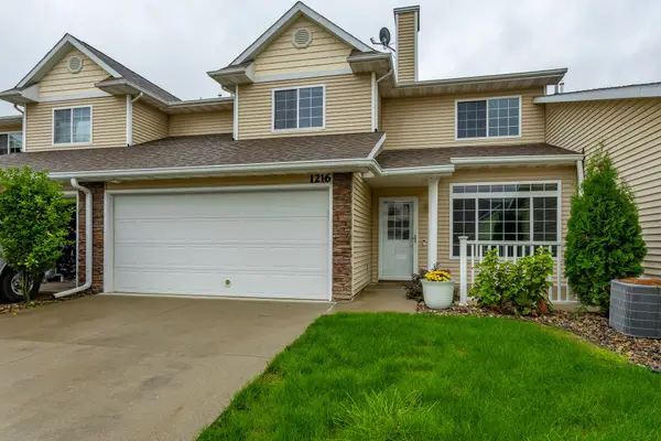 1216 SE Birch Lane, Ankeny, IA 50021