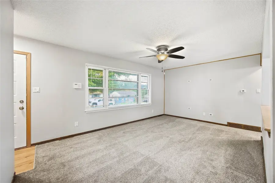 4115 52nd Street, Des Moines, IA 50310 - #3