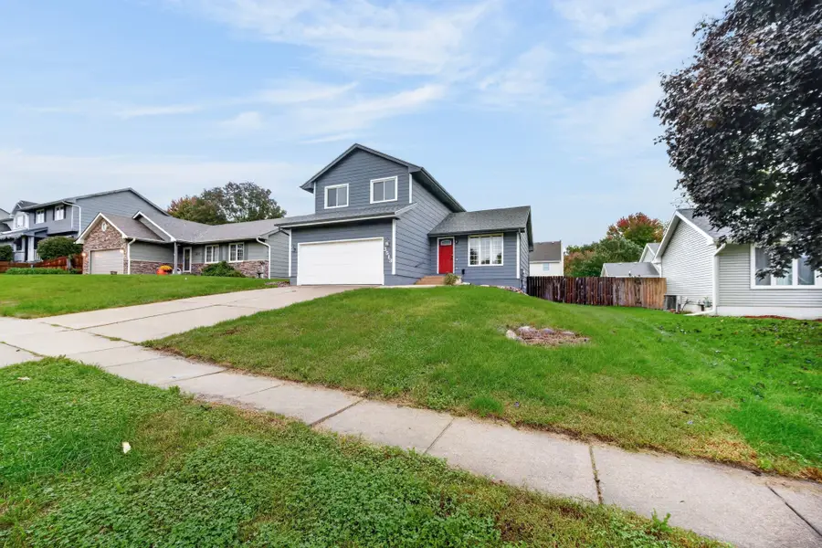 3513 E 43rd Street, Des Moines, IA 50317 - #2