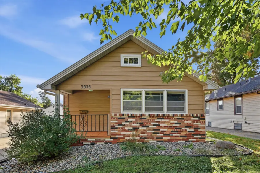 3925 3rd Street, Des Moines, IA 50313 - #2