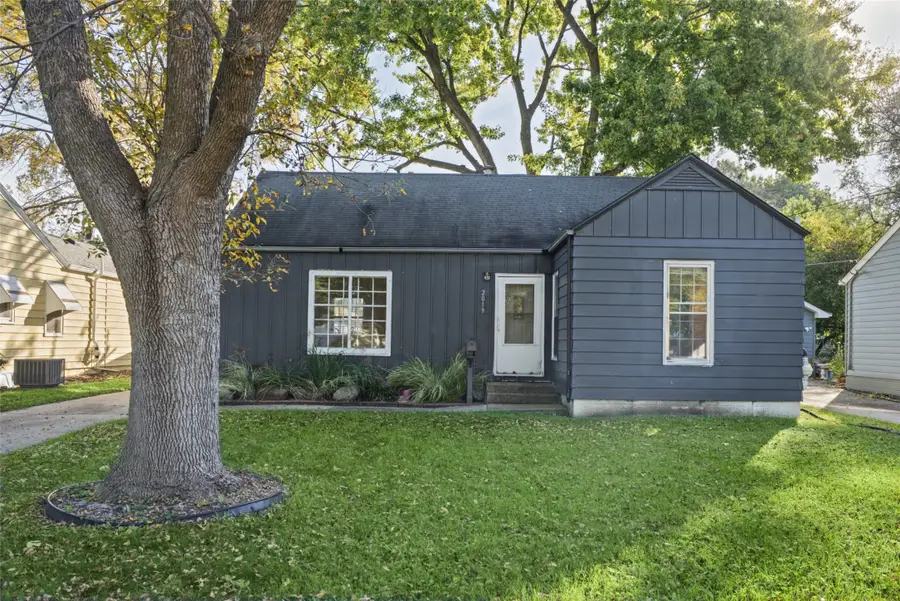 2019 56th Street, Des Moines, IA 50310 - #2