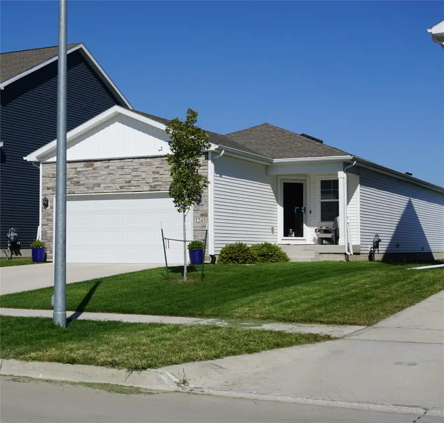 1245 NW Williamsburg Lane, Waukee, IA 50263 - #3