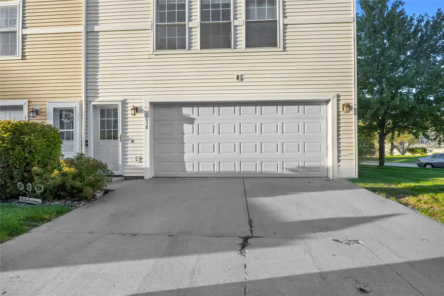 1038 10th Avenue Nw, Altoona, IA 50009 - #3