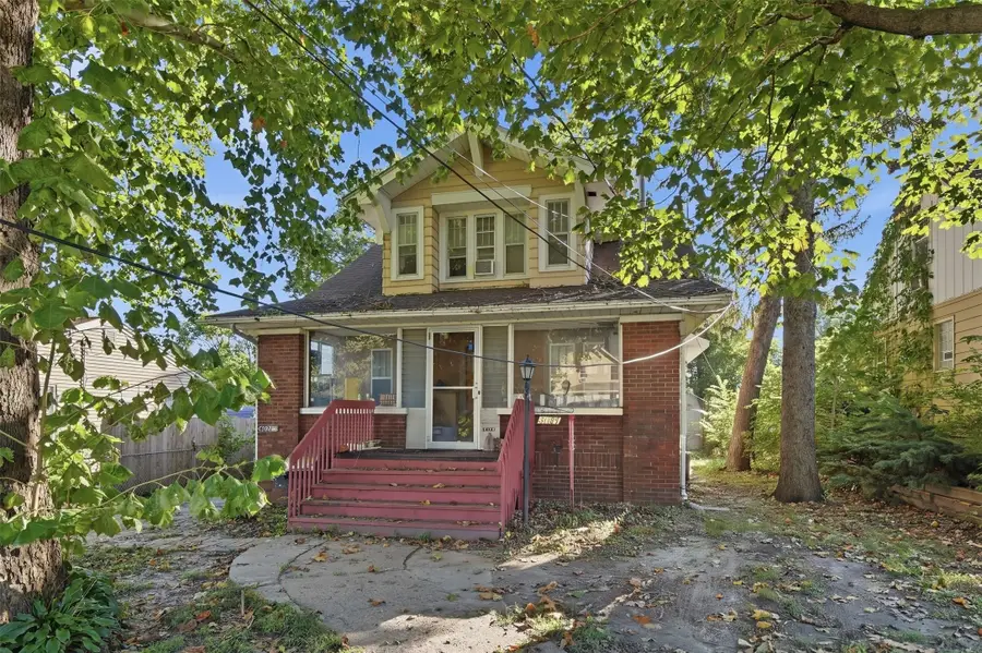 4021 6th Avenue, Des Moines, IA 50313 - #2