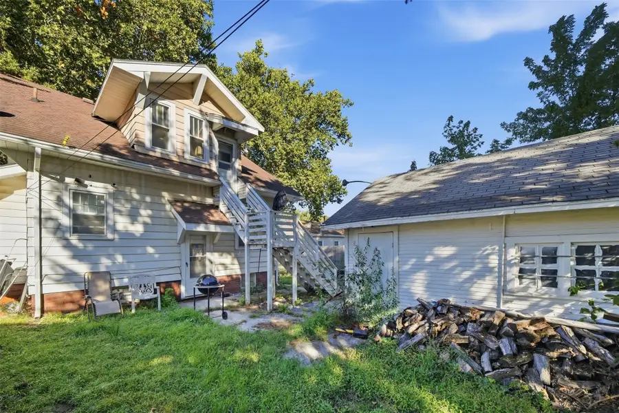 4021 6th Avenue, Des Moines, IA 50313 - #3