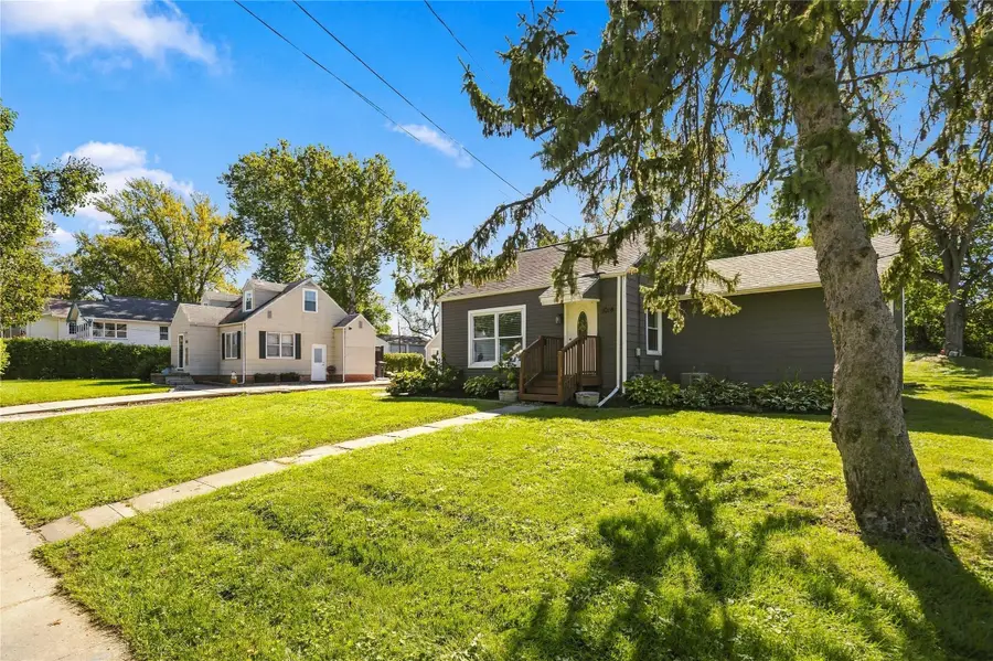 1018 Creston Avenue, Des Moines, IA 50315 - #2
