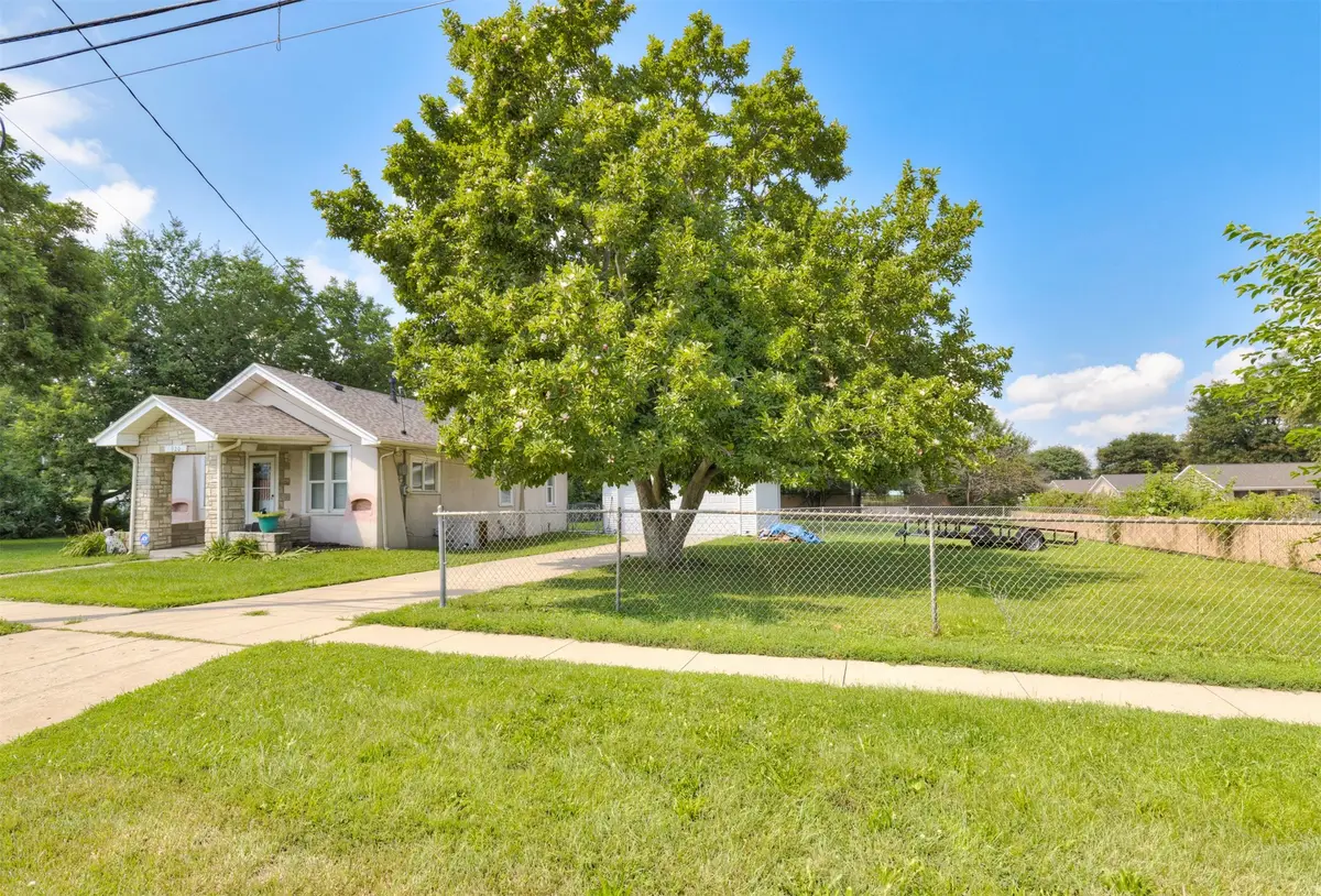 920 Hartford Avenue, Des Moines, IA 50315 - #1
