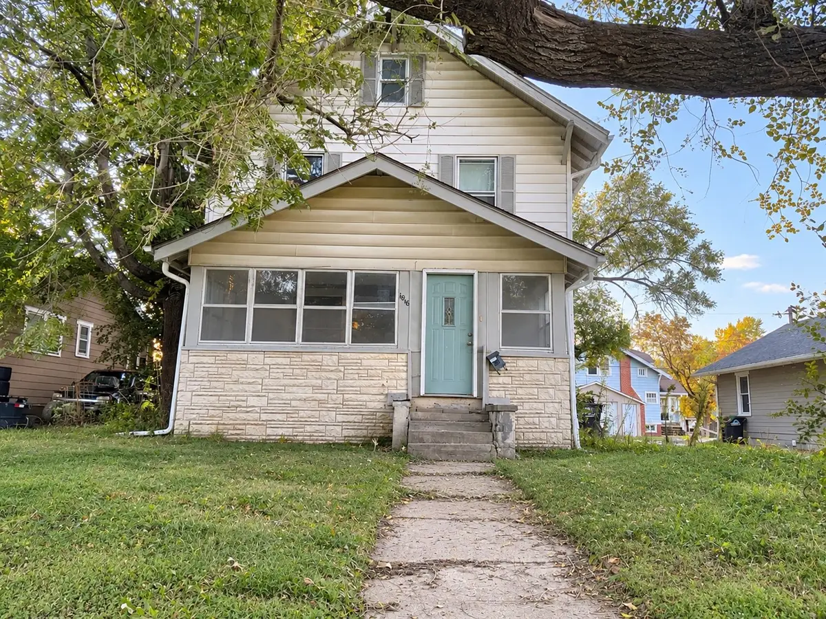 1816 E 14th Street, Des Moines, IA 50316 - #1