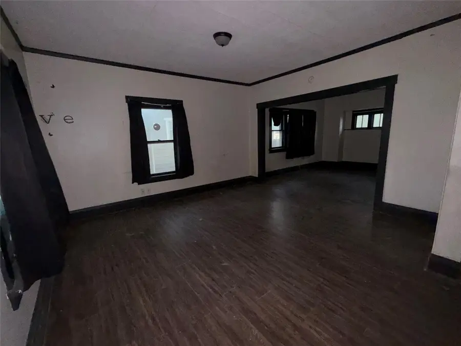 1816 E 14th Street, Des Moines, IA 50316 - #3