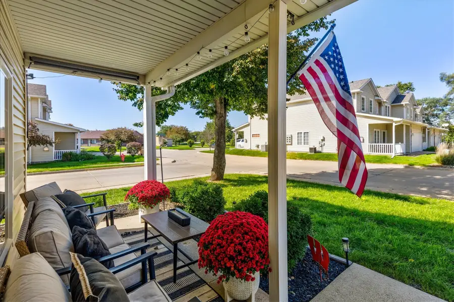 813 Red Hawk Way Se, Altoona, IA 50009 - #2