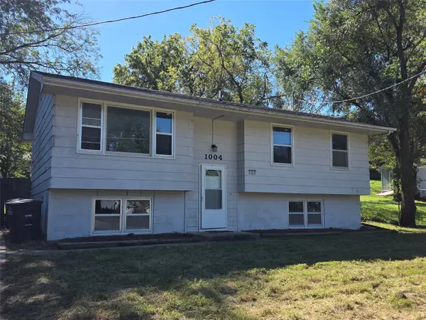 1004 Spring Street, Des Moines, IA 50315