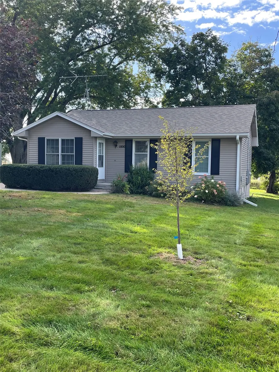 1800 3rd Avenue, Grinnell, IA 50112 - #3
