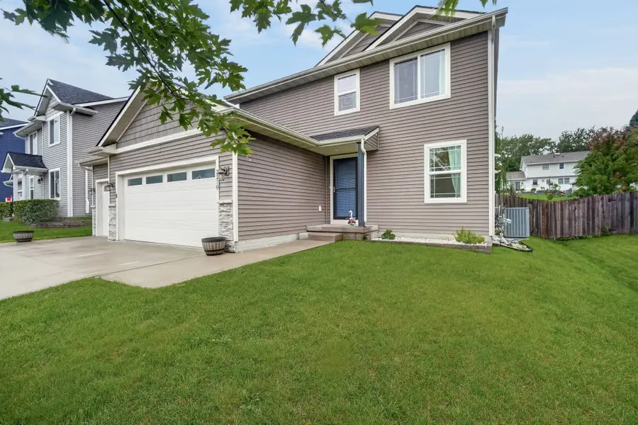 3210 88th Street, Urbandale, IA 50322 - #2