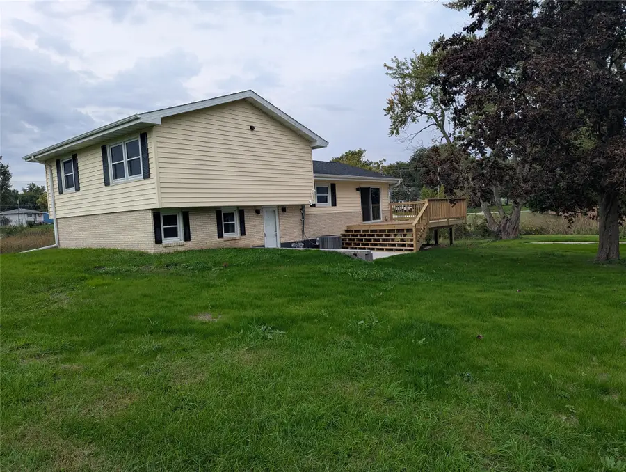 104 Elm Avenue Sw, Mitchellville, IA 50169 - #3