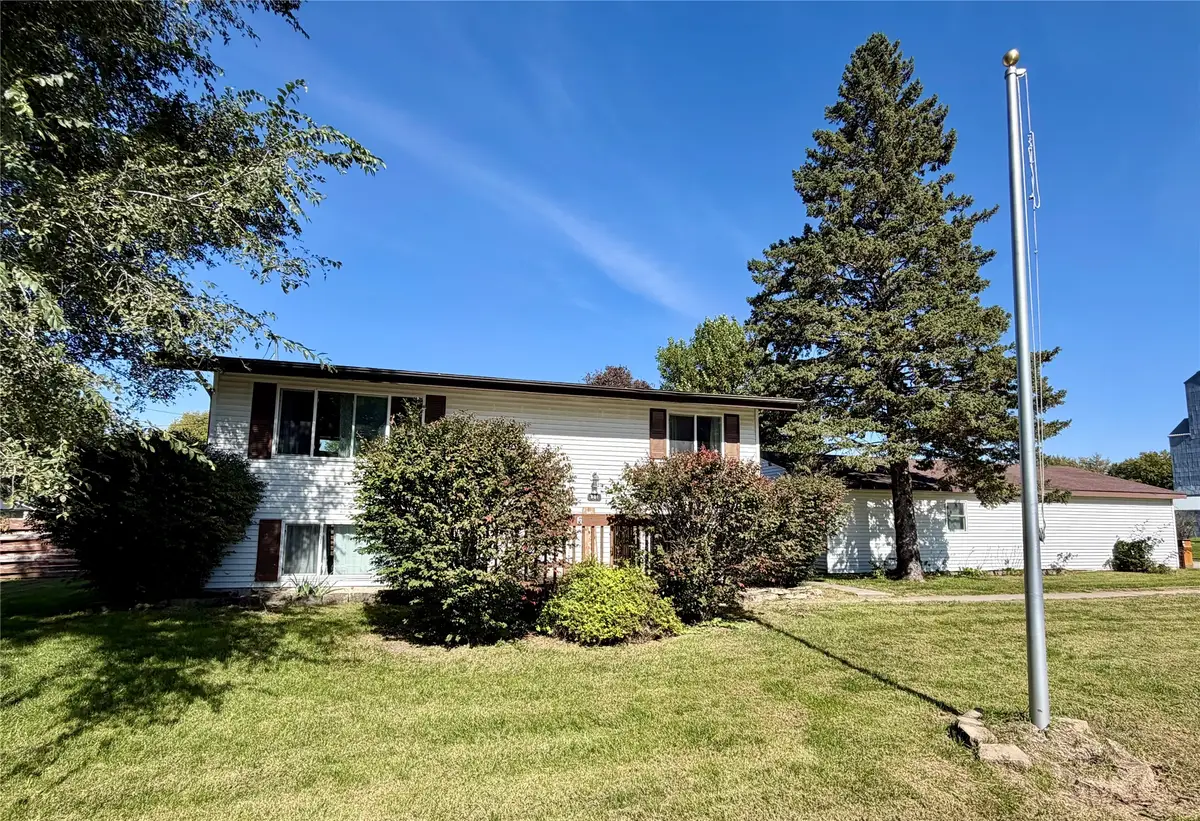 301 E Depot Street, New Sharon, IA 50207 - #1