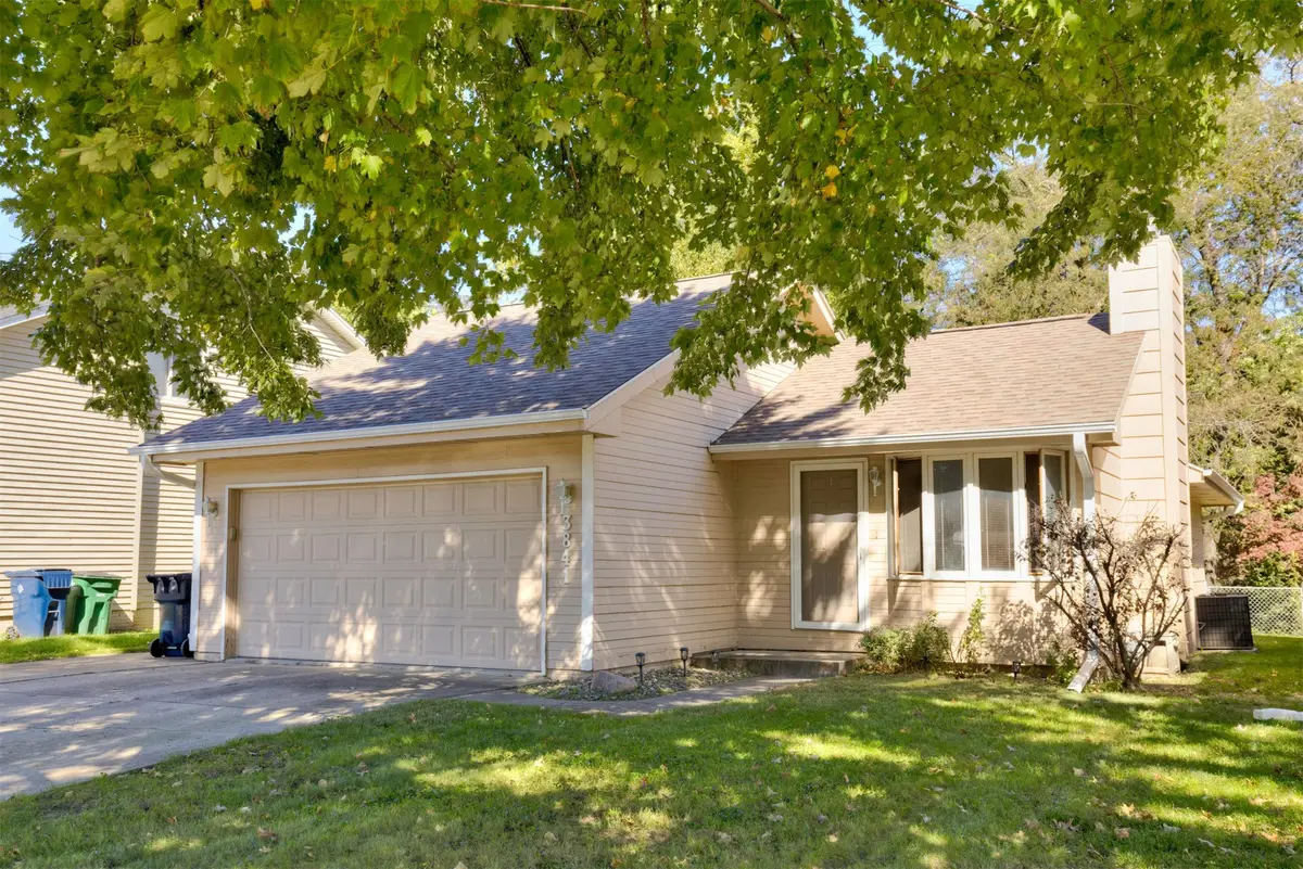 3841 92nd Drive, Urbandale, IA 50322 - #1