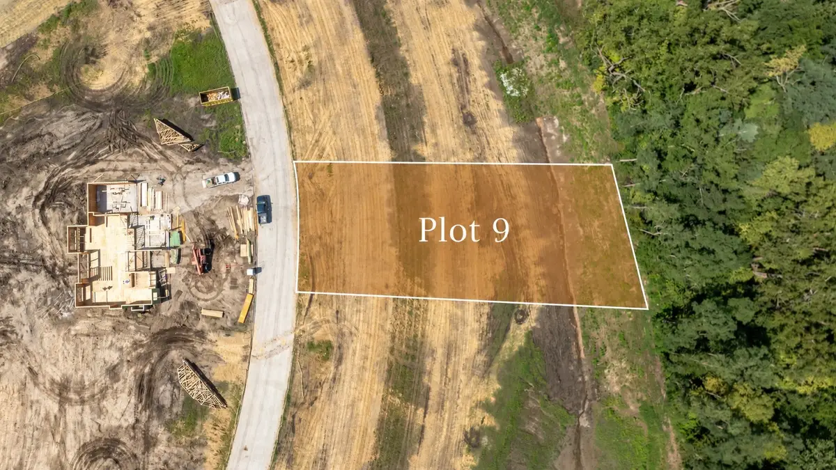 8709 NW Creekside Drive, Johnston, IA 50131 - #1