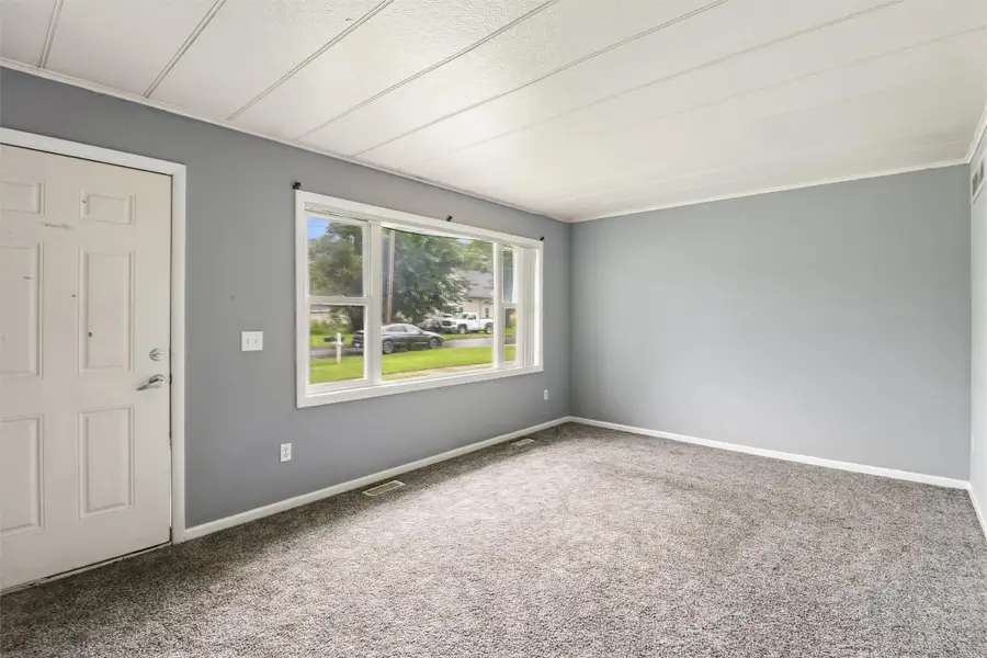 535 Laurel Street, Waukee, IA 50263 - #3