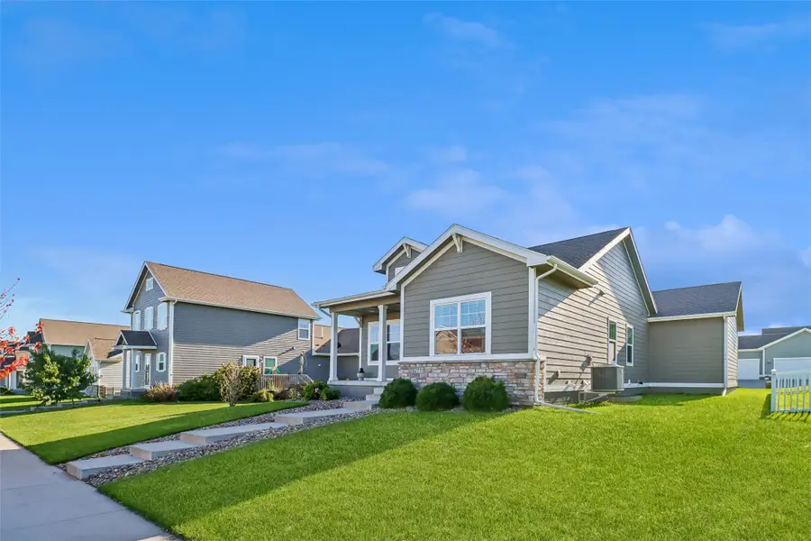 2711 SW 23rd Street, Ankeny, IA 50023 - #2