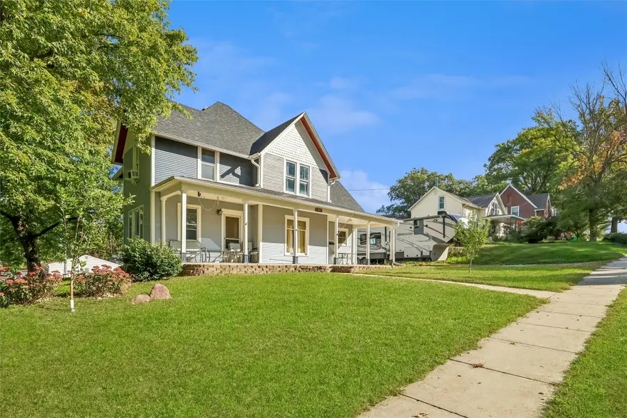 1009 Prairie Street, Guthrie Center, IA 50115 - #2