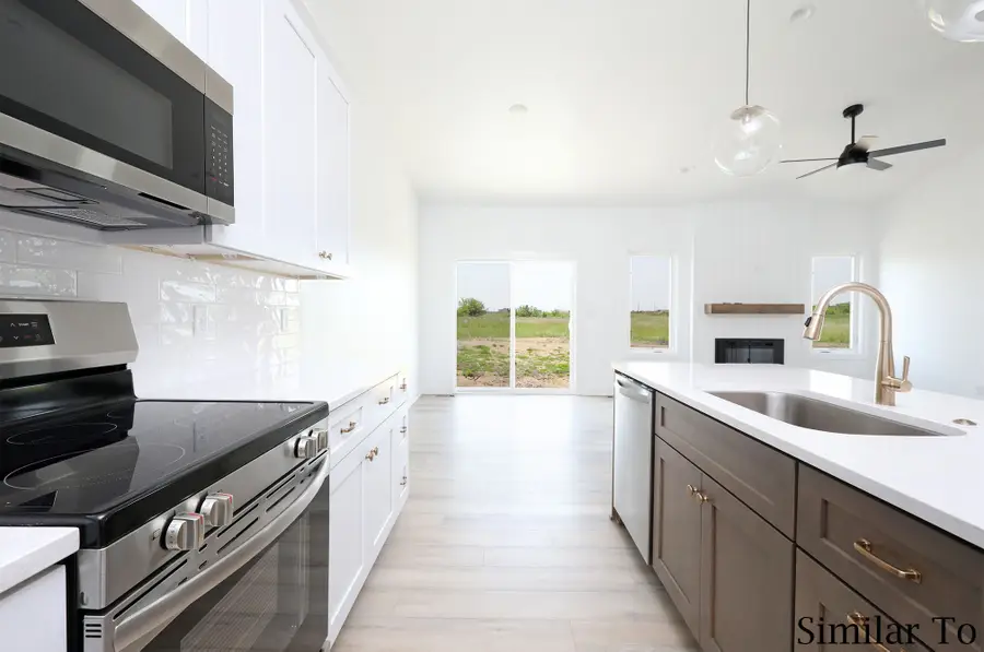 815 W 2nd Street S, Newton, IA 50208 - #3