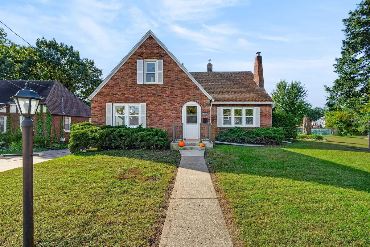 1244 Edgemont Street, Des Moines, IA 50315 - #1