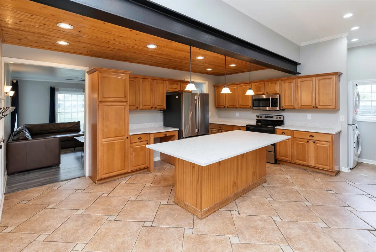 6105 Walnut Hill Drive, Des Moines, IA 50312 - #1