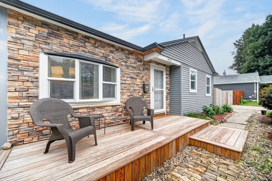 3927 36th Street, Des Moines, IA 50310 - #2