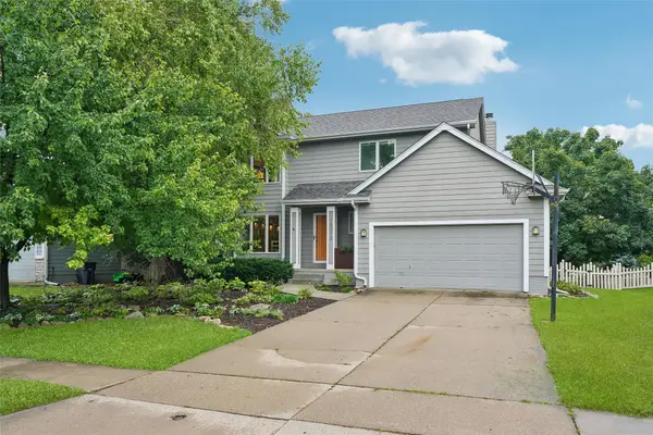 15012 Hawthorn Drive, Clive, IA 50325