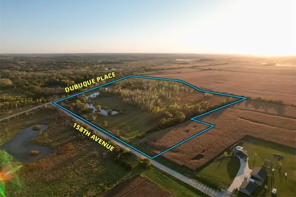 Dubuque Place, Carlisle, IA 50047