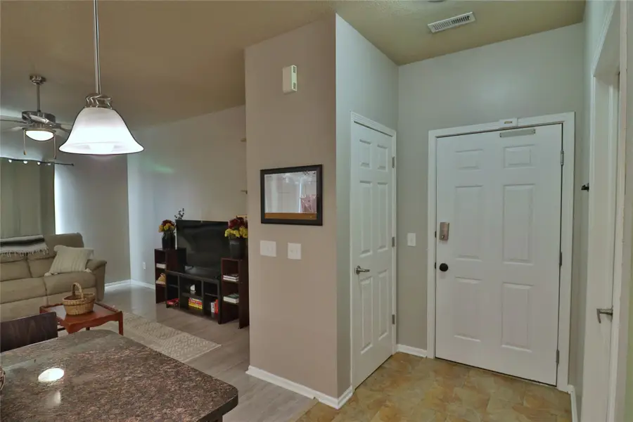 8601 Westown Parkway #5215, West Des Moines, IA 50266 - #3