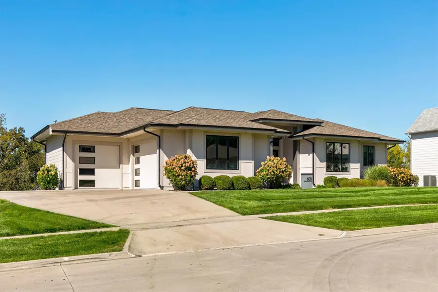 605 S Tiburon Cove, West Des Moines, IA 50266 - #3